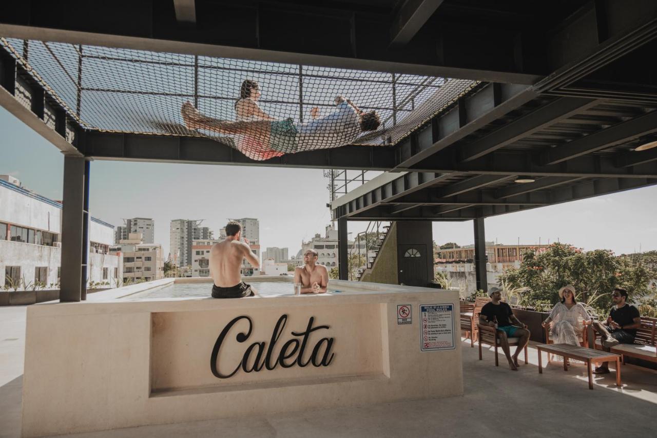 Caleta Hostel Rooftop & Pool Cancún Esterno foto