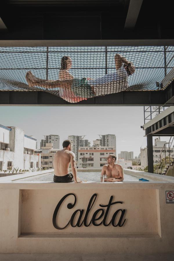 Caleta Hostel Rooftop & Pool Cancún Esterno foto