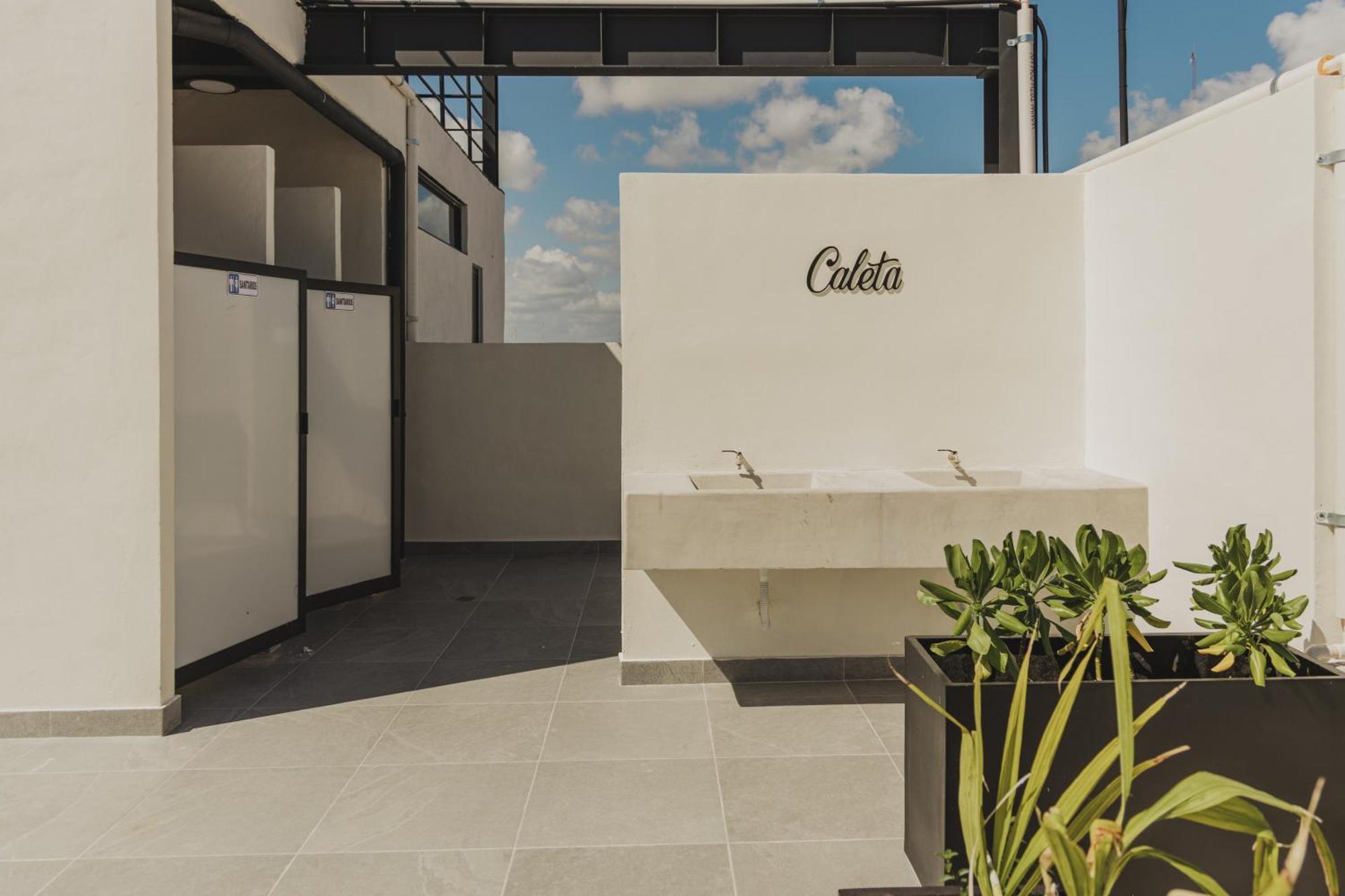Caleta Hostel Rooftop & Pool Cancún Esterno foto